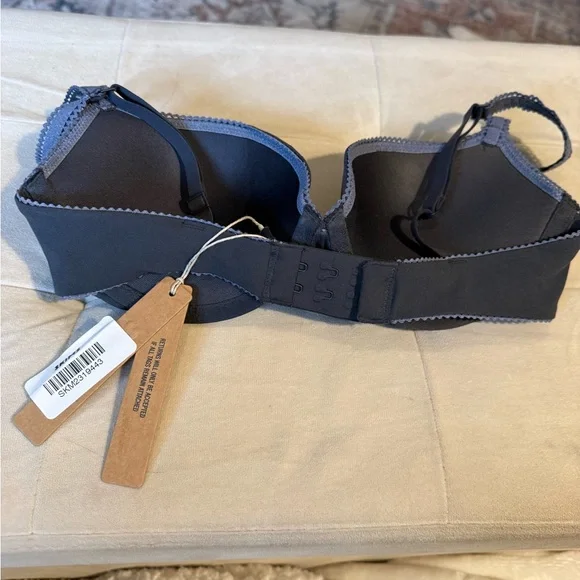 SKIMS bra - Picture 4 of 5